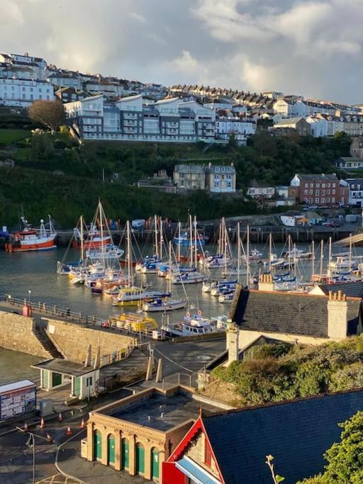 Chic Townhouse Near Tunnels Beaches Ilfracombe Bagian luar foto