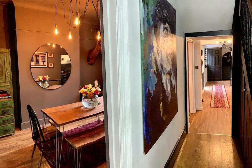 Chic Townhouse Near Tunnels Beaches Ilfracombe Bagian luar foto
